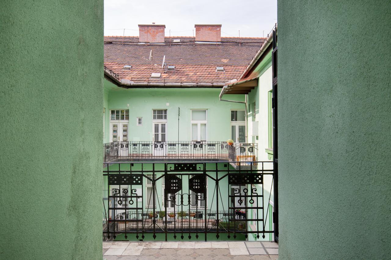 Bpm-W8 Central Apartment Budapest Bagian luar foto